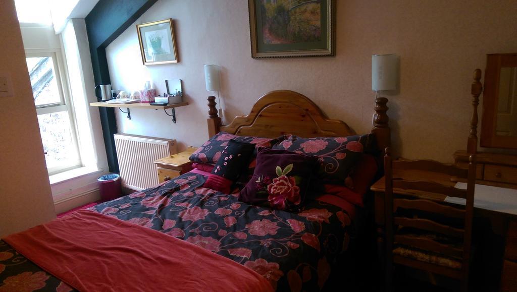 Brynhonddu Country House B&B Abergavenny Exterior photo
